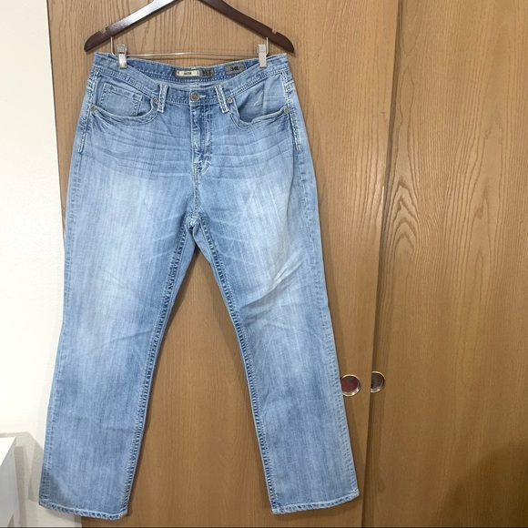 BKE Other - BKE Buckle Seth Straight Jeans Men Blue Light Wash